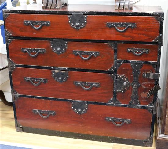 A Japanese Sendai tonsu kimono chest W.102cm